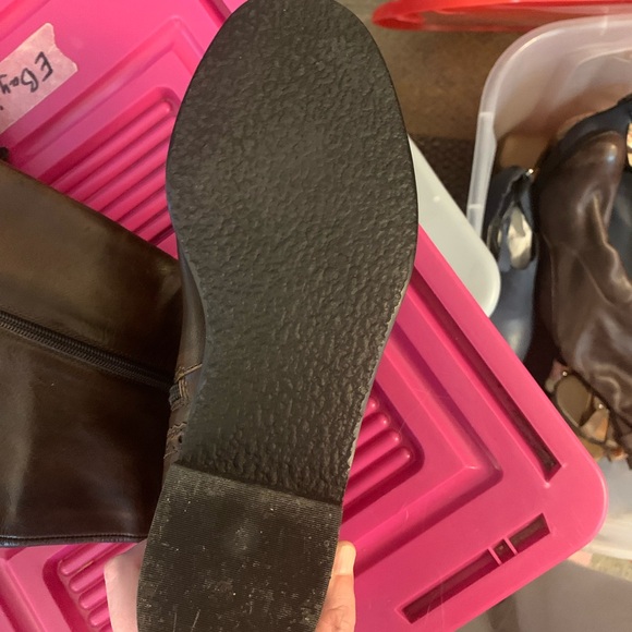 Valerie Steven’s leather boots - Picture 3 of 4